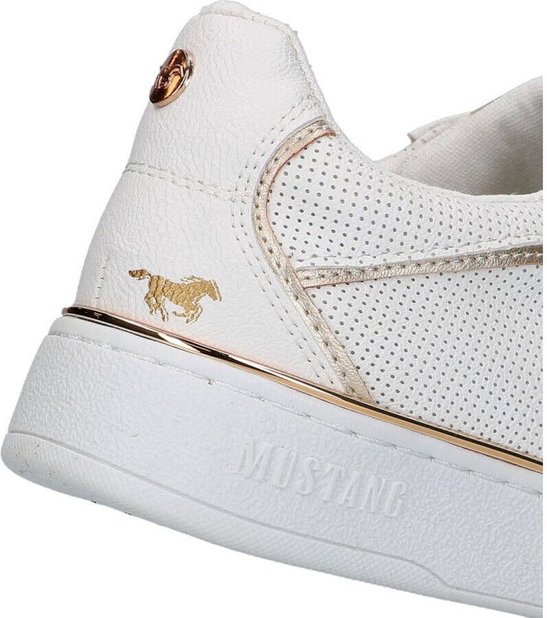 Mustang Veterschoenen Laag Veterschoenen Laag Wit