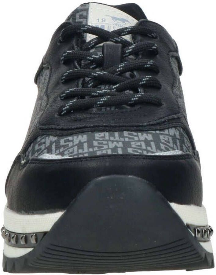 Mustang Veterschoenen Laag Veterschoenen Laag zwart