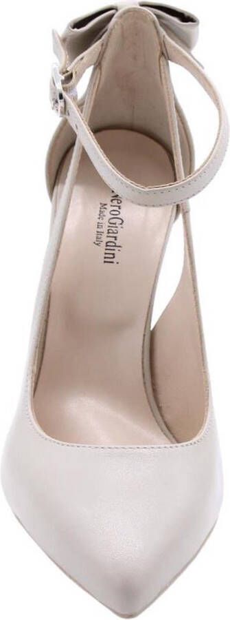 Nerogiardini Verhoog je stijl met Hardywood-pumps Beige Dames - Foto 5