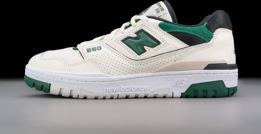 New Balance 550 Sea Salt Pine Green BB550VTC GROEN Schoenen