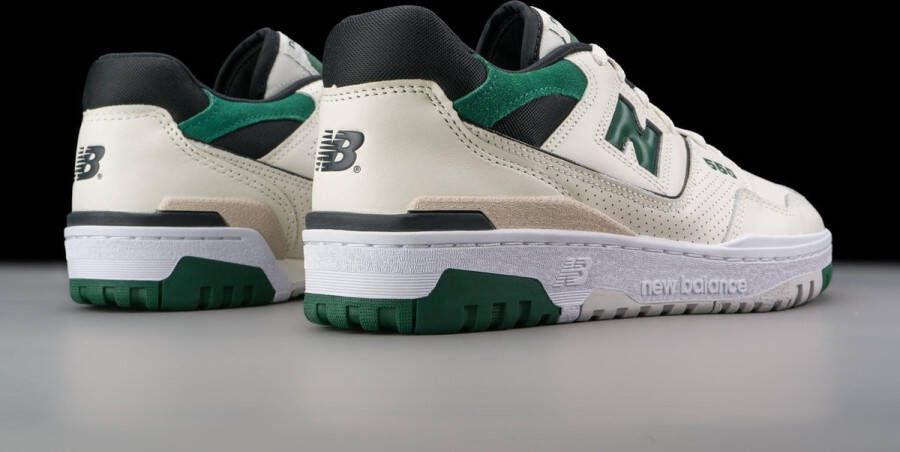 New Balance 550 Sea Salt Pine Green BB550VTC GROEN Schoenen