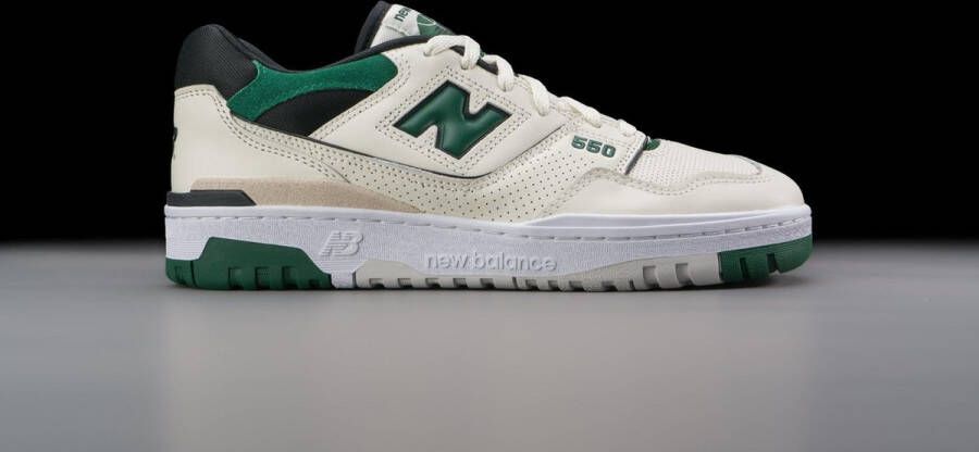 New Balance 550 Sea Salt Pine Green BB550VTC GROEN Schoenen