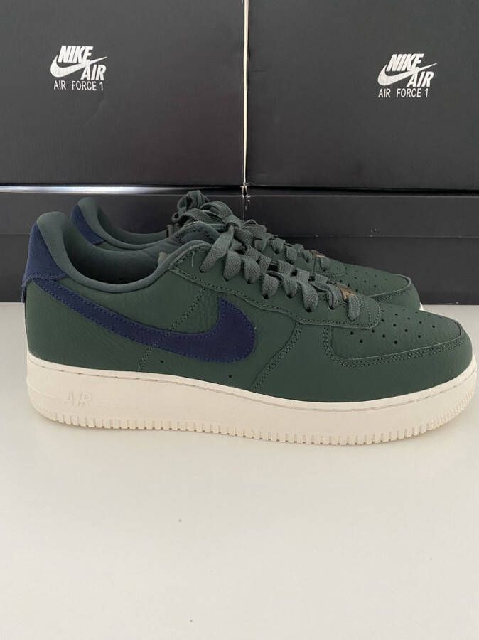 Nike Air Force GS Nike Air Force 1 07 CRAFT Galactic Jade Midnight Navi Limited Edition