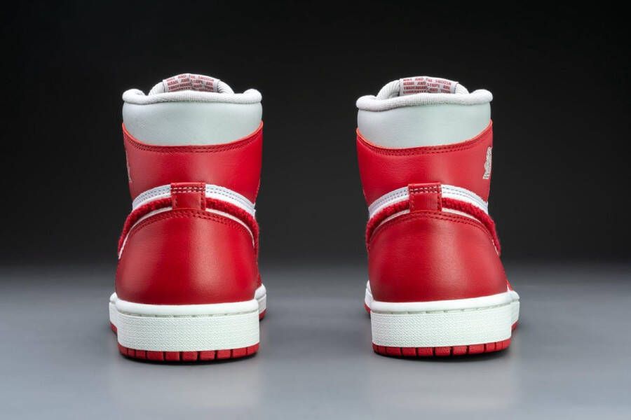 Jordan Varsity Red Hoge Top Sneakers (2022) Rood Dames - Foto 7