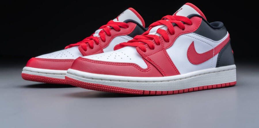 Nike Air Jordan 1 Low Reverse Black Toe (W) D ZWART Schoenen