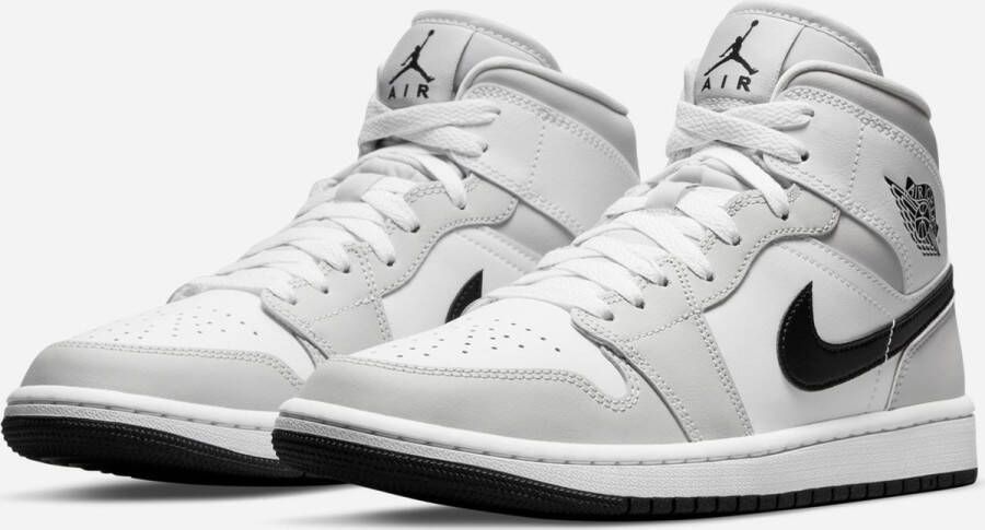 Nike Air Jordan 1 Mid Light Smoke Grey (Women's) BQ6472-015 Grijs Schoenen - Foto 3