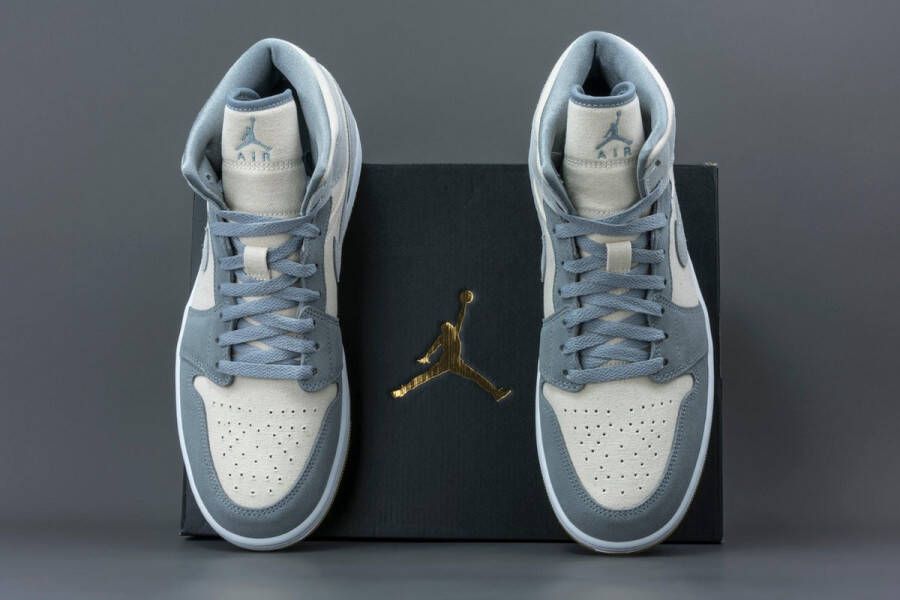 Nike Air Jordan 1 Mid SE Coconut Milk Particle Grey DN4281-100 GRIJS Schoenen