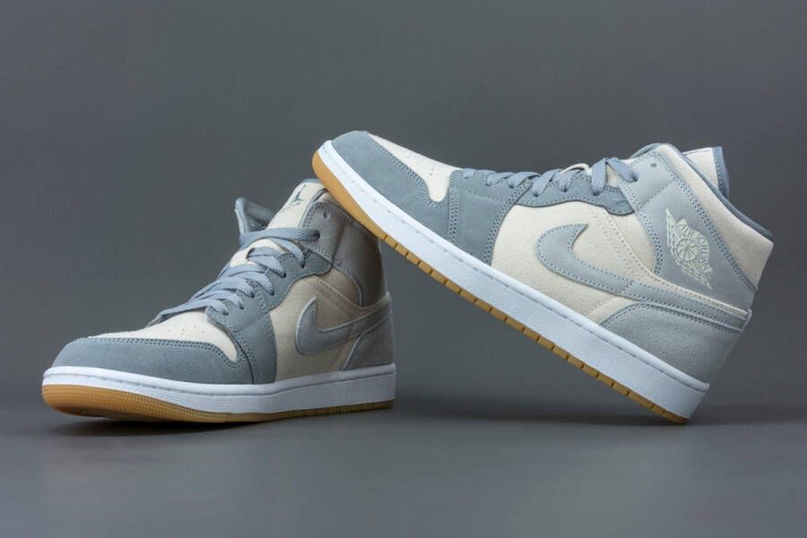 Nike Air Jordan 1 Mid SE Coconut Milk Particle Grey DN4281-100 GRIJS Schoenen