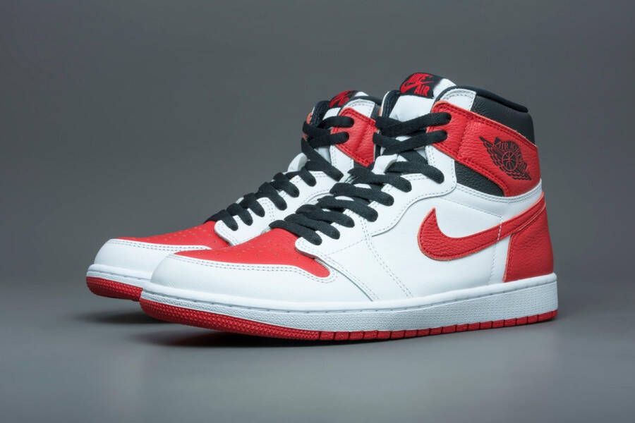 Nike Air Jordan 1 Retro High OG Heritage Sneakers 555088