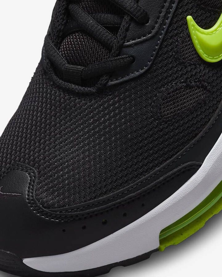 Nike Air Max AP Sneakers