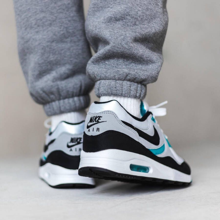 Nike AirMaxlight