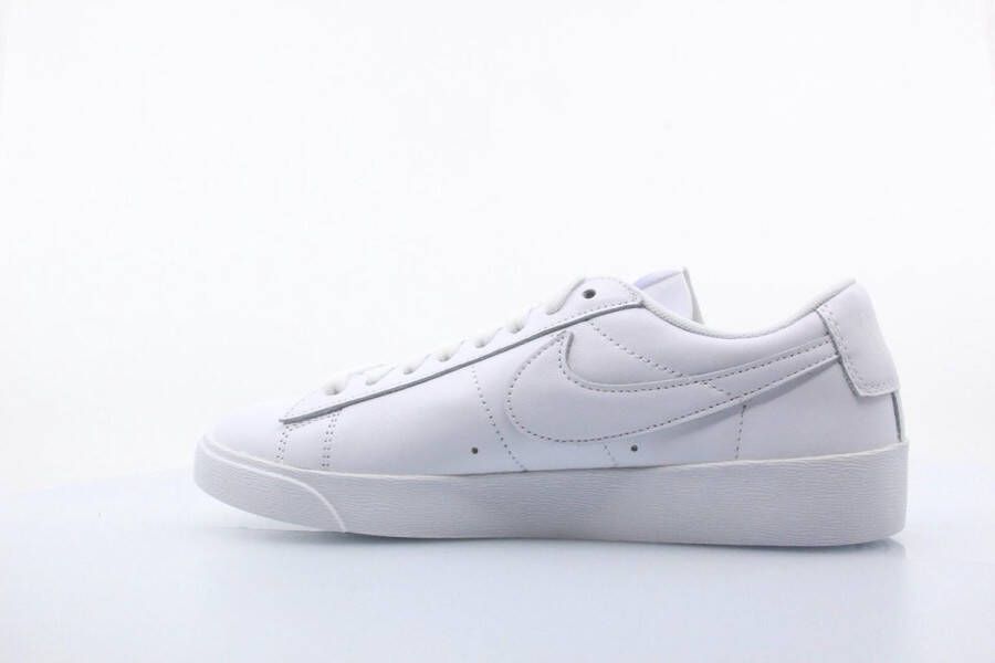 Nike Blazer Low Le Dames Sneakers White White-White