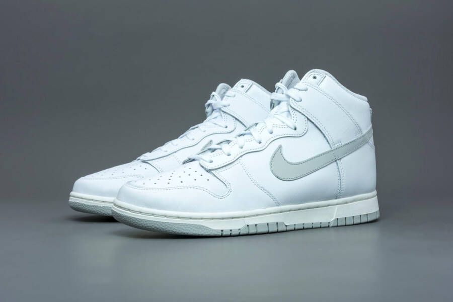 Nike Dunk High Neutral Grey (W) DD1869-111 GRIJS Schoenen