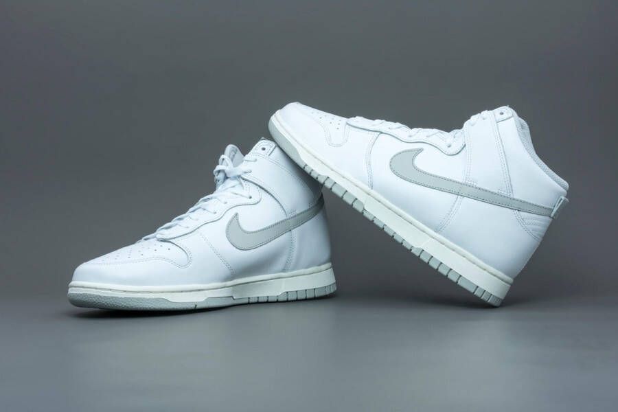 Nike Dunk High Neutral Grey (W) DD1869-111 GRIJS Schoenen