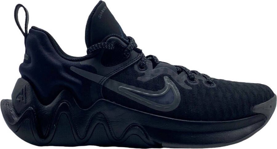Nike Giannis Immortality (Zwart)