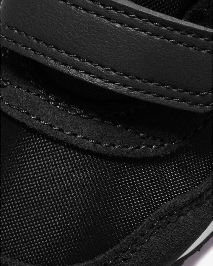 Nike MD Valiant Sneakers Black