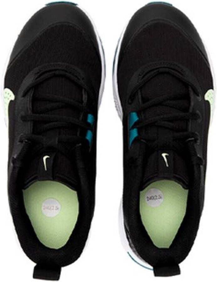 Nike Omni Multi-Court Zaalschoenen voor kids Zwart - Foto 5