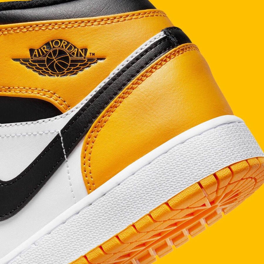 Nike Sneakers Air Jordan 1 Mid Taxi Yellow