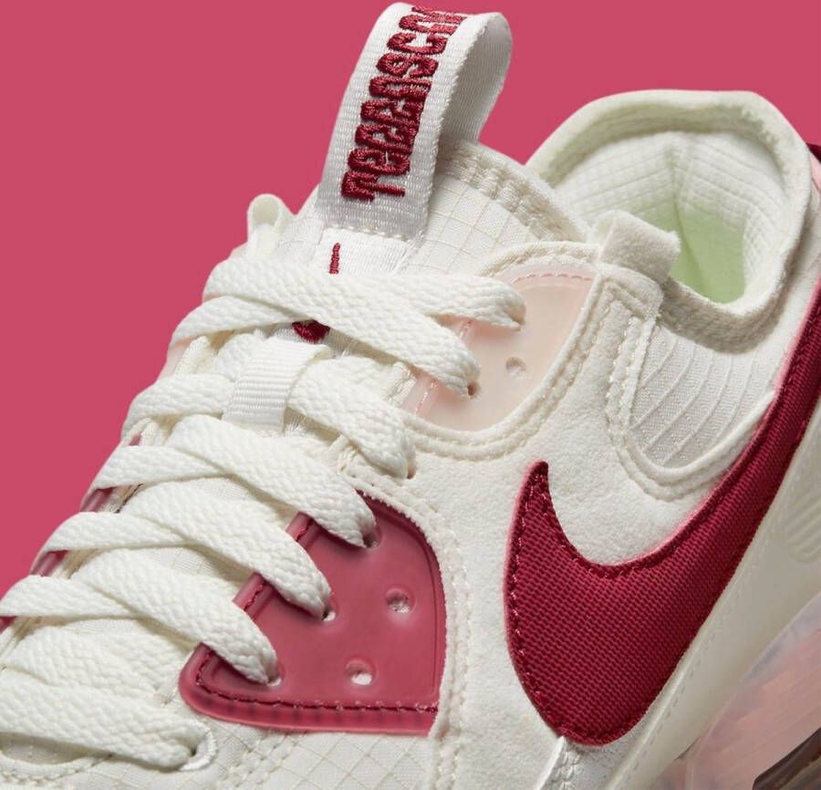 Nike Sneakers Air Max 90 Terrascape Pomegranate