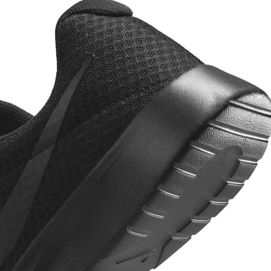 Nike Tanjun Heren Sneakers Black Black-Barely Volt