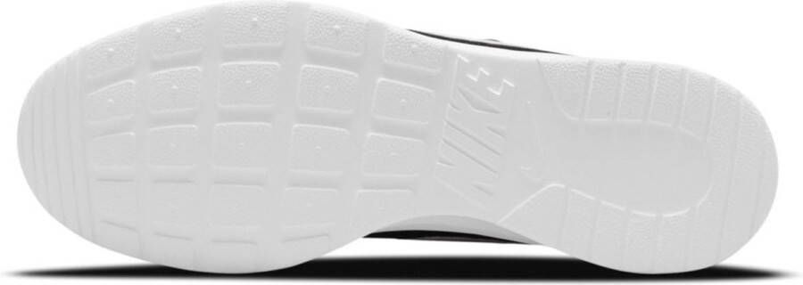 Nike Tanjun Heren Sneakers Black White