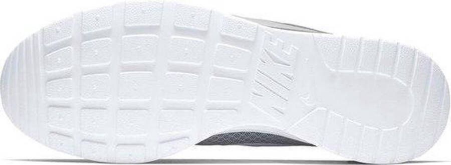 Nike Tanjun Heren Sneakers Wolf Grey White