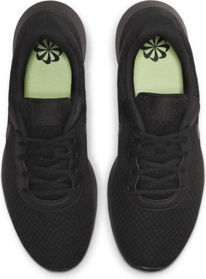 Nike Tanjun Sneakers Black Barely Volt Heren