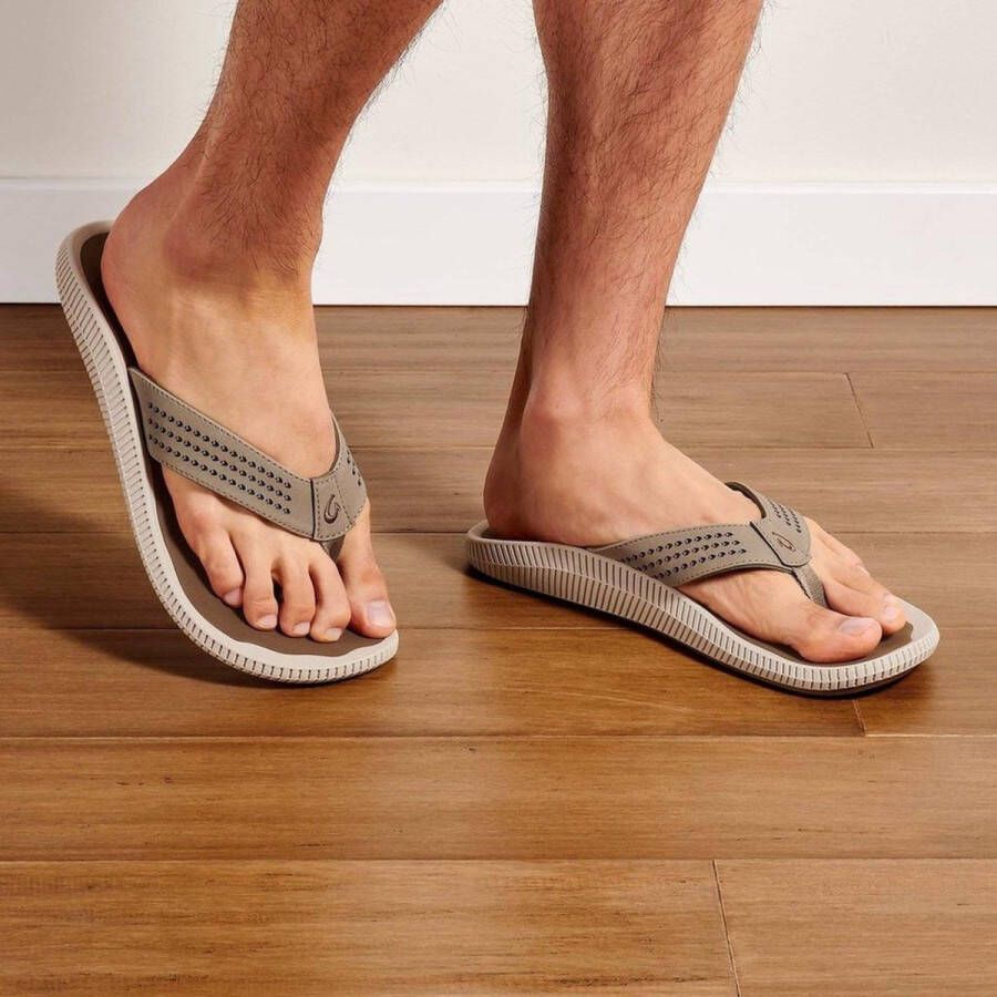Olukai Ulele Slippers Heren Bruin