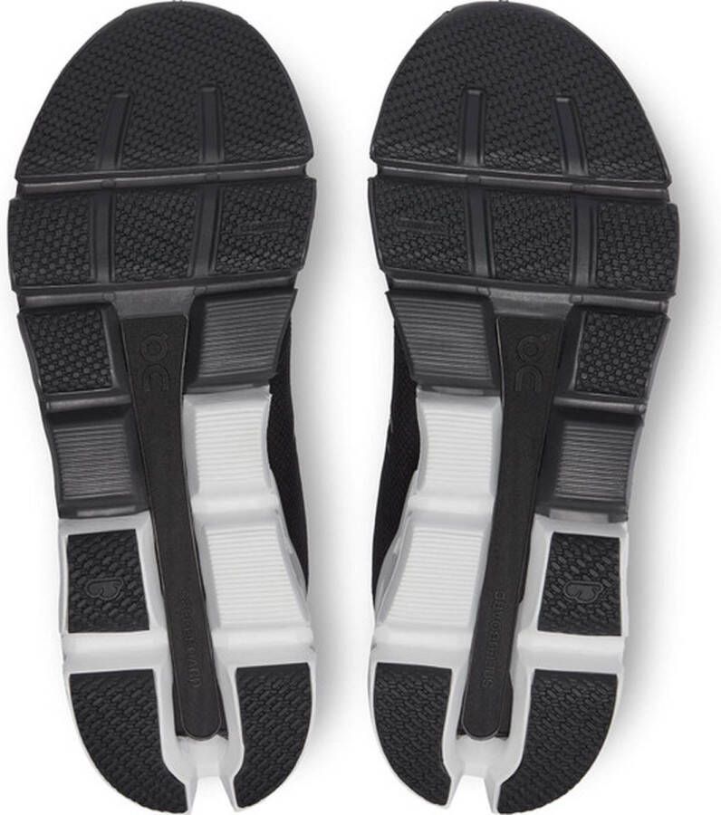 ON Running ON Cloudflyer 4 Heren Sportschoenen Hardlopen Weg zwart wit