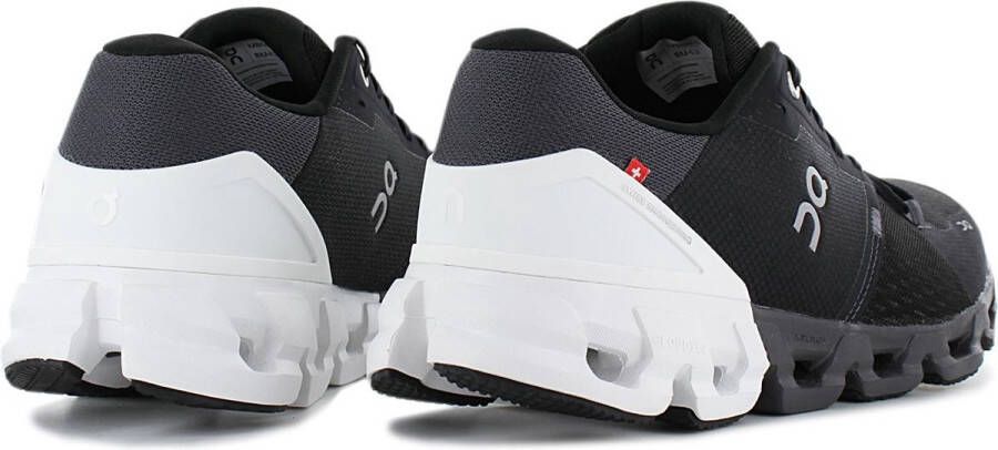 ON Running ON Cloudflyer 4 Heren Sportschoenen Hardlopen Weg zwart wit