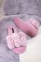 Pretty You Londen Dolly Pompompantoffels in roze - Thumbnail 2