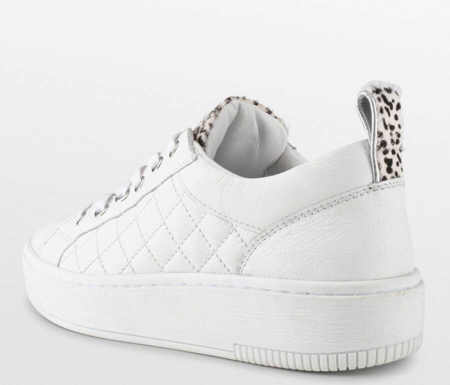 PS Poelman Esquimo Dames Quilted Leren Tennis Sneakers met Leopard Print Wit