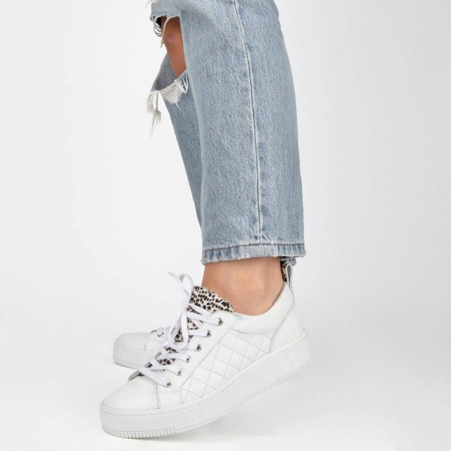 PS Poelman Esquimo Dames Quilted Leren Tennis Sneakers met Leopard Print Wit