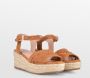 PS Poelman NANA Dames Faux PU Imitatie Suède Leren Sandalen met Espadrille Sleehak Zool en Gevlochten Bovenwerk Cognac Bruin - Thumbnail 5