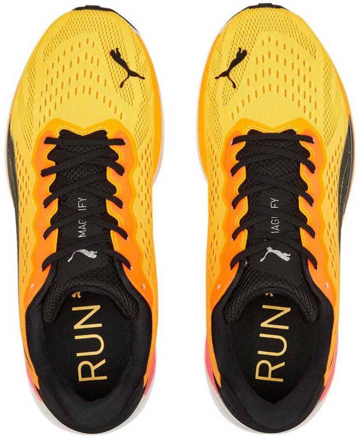 PUMA Magnify Nitro Surge Hardloopschoenen Geel Man