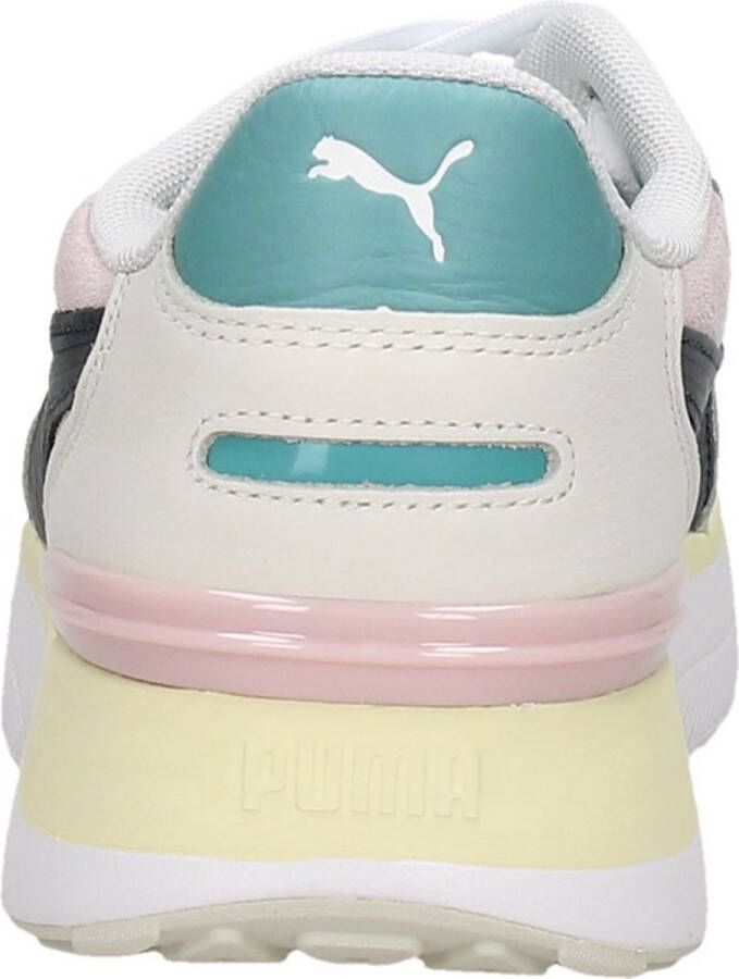 PUMA R78 Voyage Premium sneakers beige