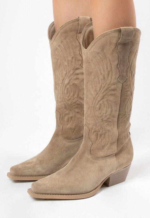 Sacha Dames PRE-ORDER Beige suède cowboylaarzen met stiksels