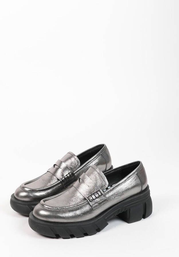 Sacha Dames Zilveren metallic chunky loafers