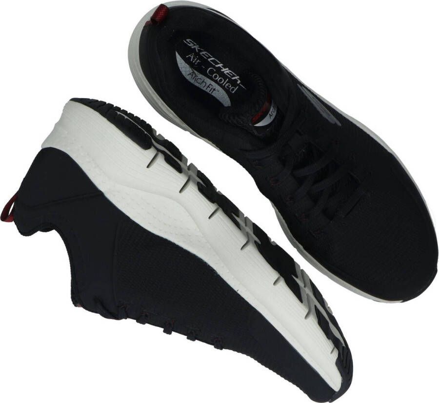 Skechers Arch Fit Titan sneakers zwart