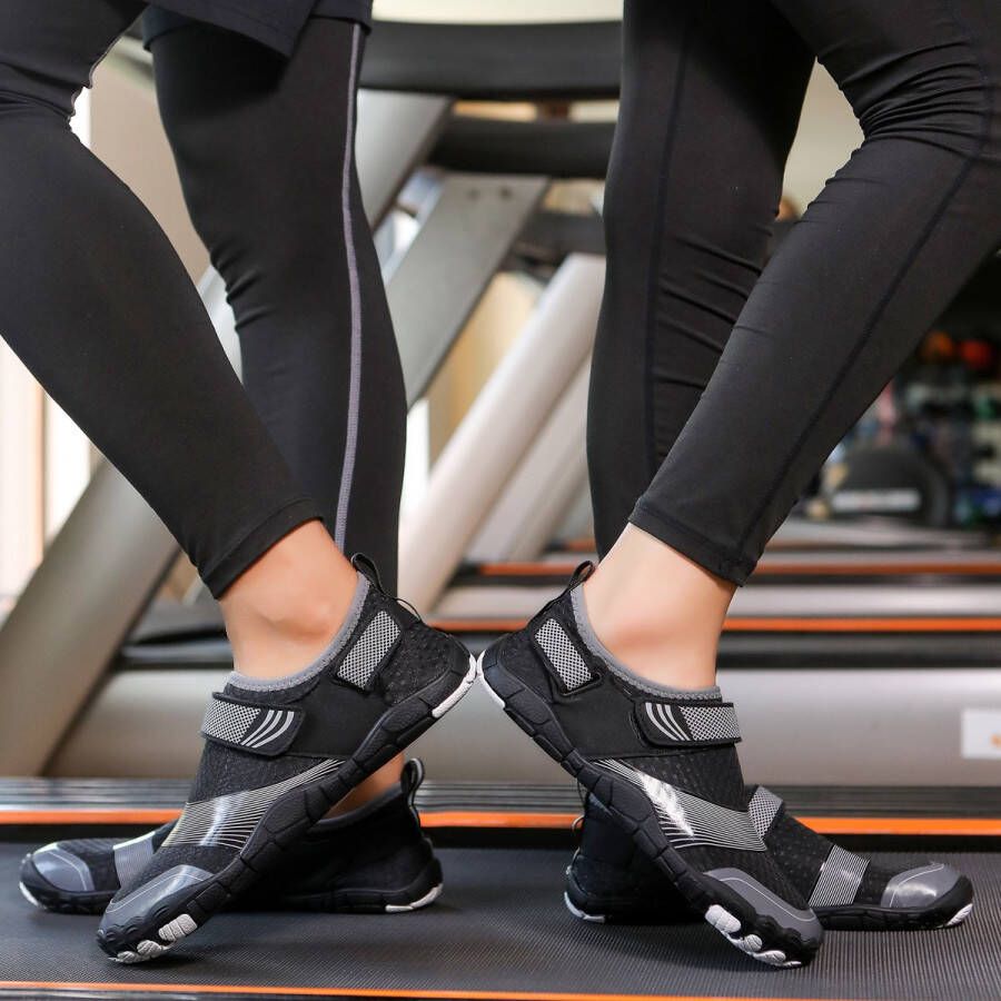 SOMIC Waterschoenen Aquaschoenen Trail Running Schoenen Fitnessschoenen -Outdoor Ademend Antislip Instelbaar Klittenband Schnell Trocknend trailschoenen Zwart