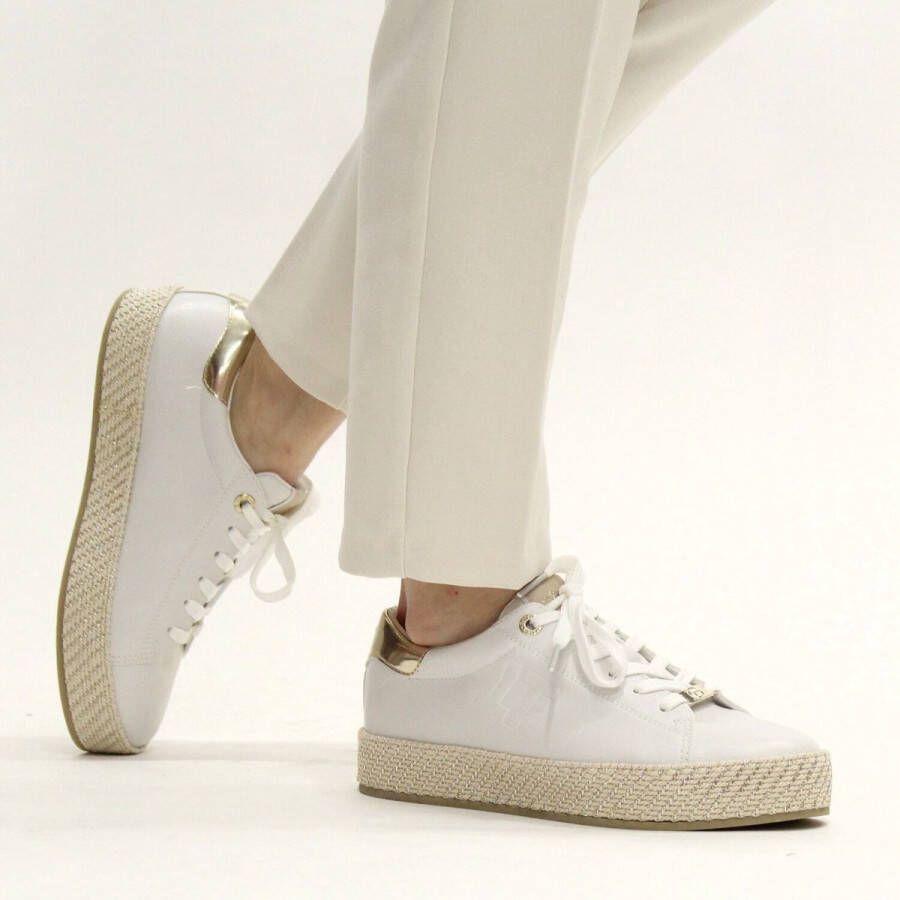 Tamaris Plateausneakers plateau vrijetijdsschoen lage schoen veterschoen in materiaalmix