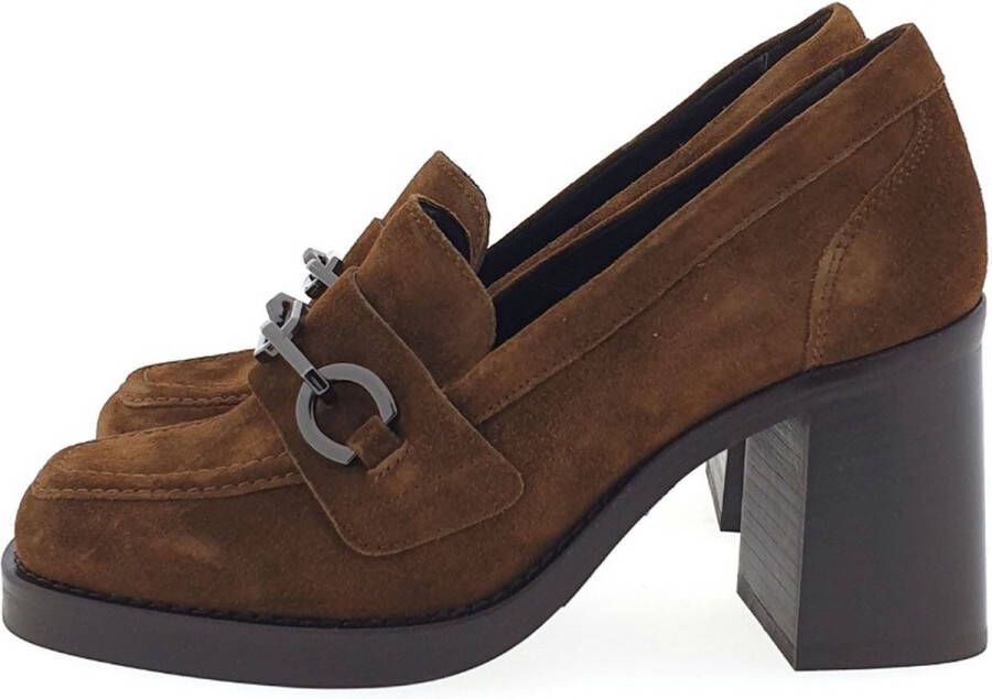 VIA VAI Avery Cath Pumps Warm bruin