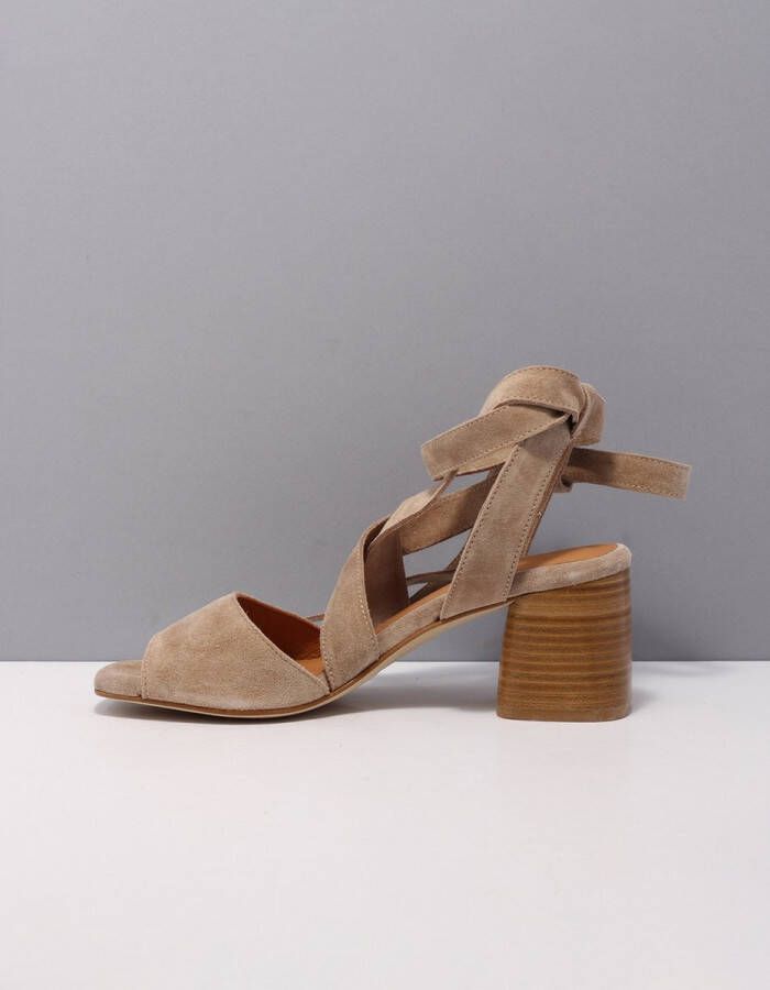 VIA VAI Polly Shade Sandalen Met Hak Beige