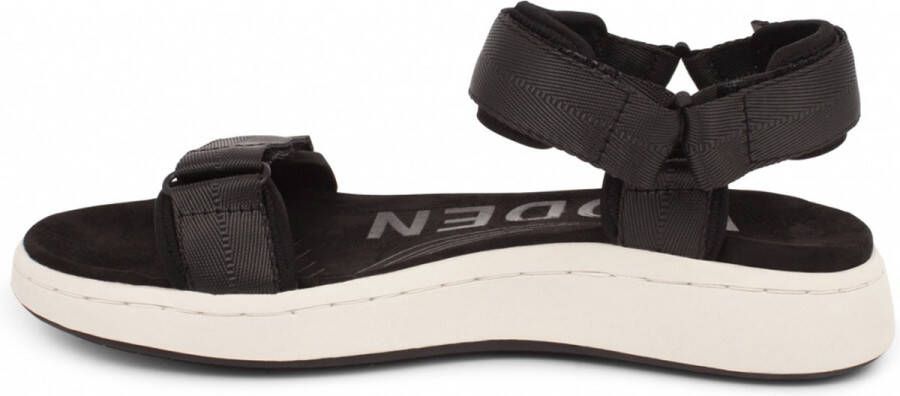 Woden Sandalen Line