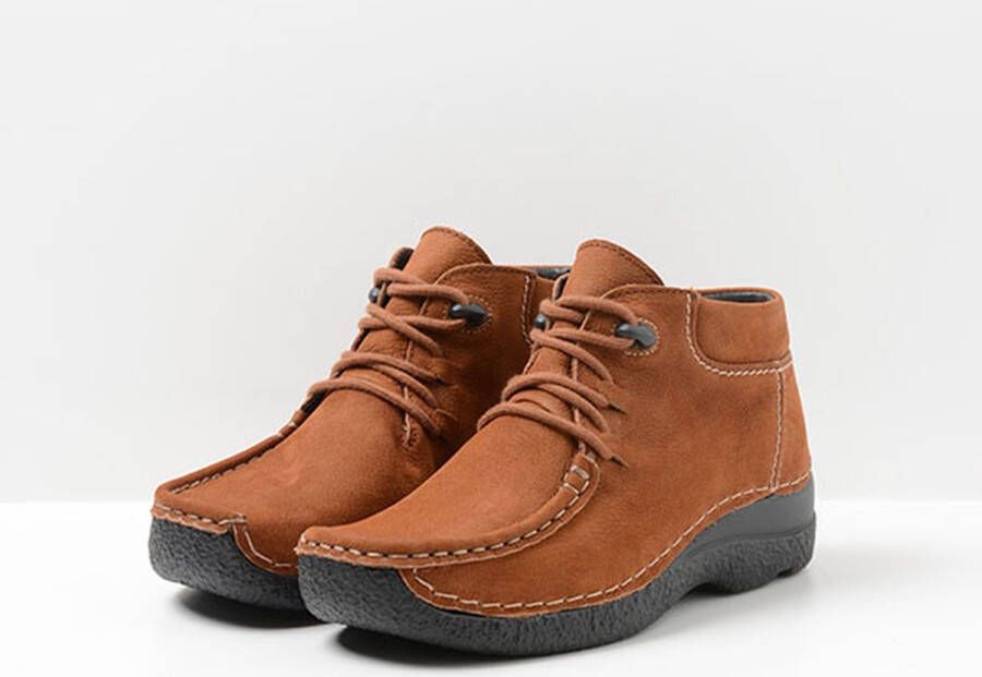 Wolky Hoge veterschoenen Seamy Moc cognac nubuck