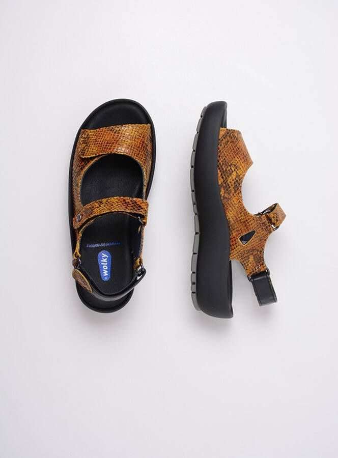 Wolky Sandalen Rio oker snake print leer