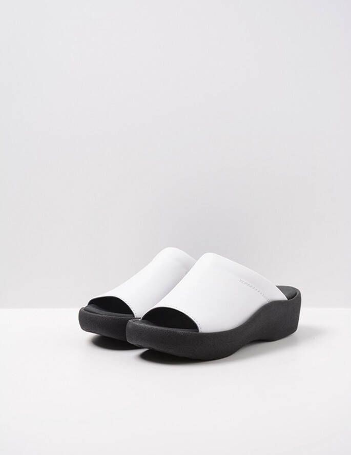 Wolky Slippers Nassau wit leer