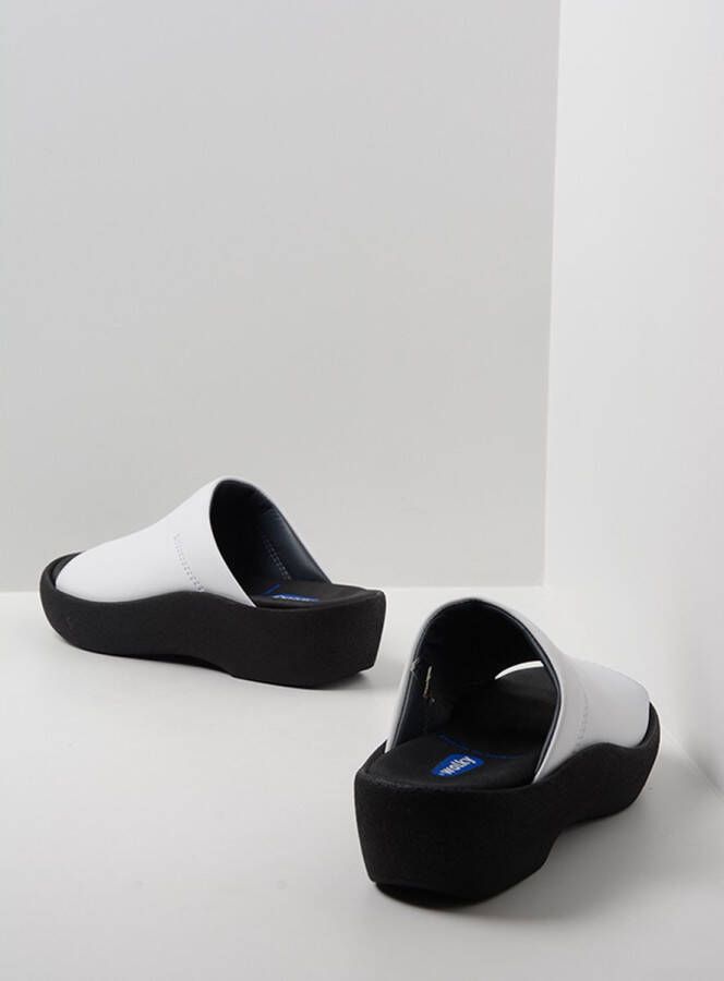 Wolky Slippers Nassau wit leer