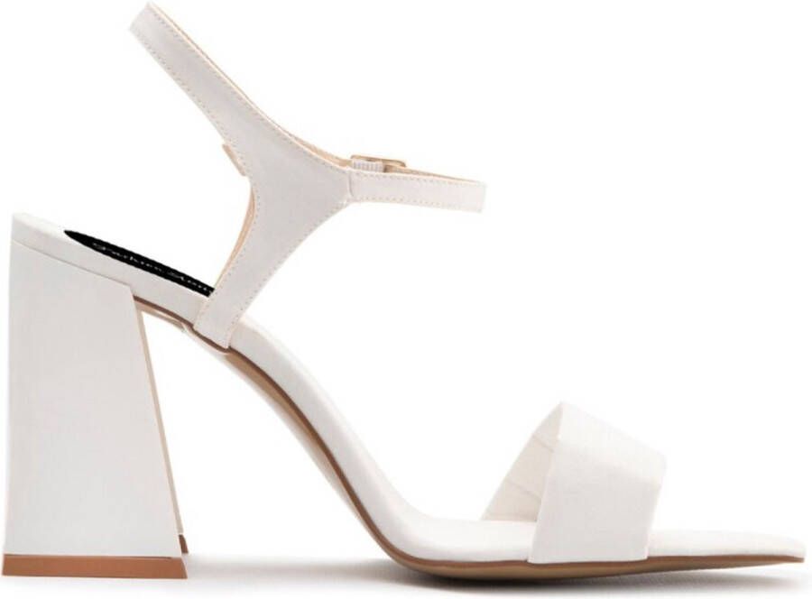 Fashion Attitude Sandalen FAME23-SS3Y0566-553-WHITE Vrouw