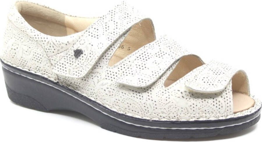 Finn comfort ISCHIA 02106-595481 Champagne dames sandalen met klittenband sluiting en een dichte hiel